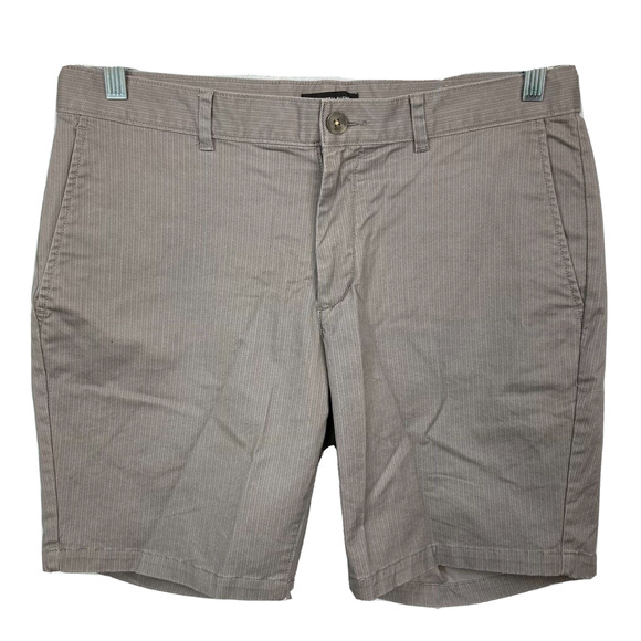 Saks Fifth Avenue Shorts Mens Sz 32 Gray Cotton Stretch Twill Chino‎ Khaki Beige - Picture 1 of 10